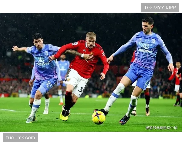 伯恩茅斯老板推新投资计划,助力球队强势崛起剑指英超巅峰 伯恩茅斯老板推新投资计划,助力球队强势崛起剑指英超巅峰