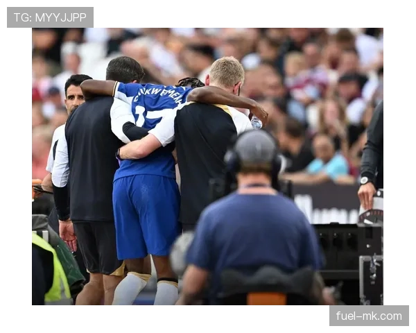 切尔西更衣室爆发内部矛盾！波切蒂诺战术失败导致球队低迷，豪门地位岌岌可危